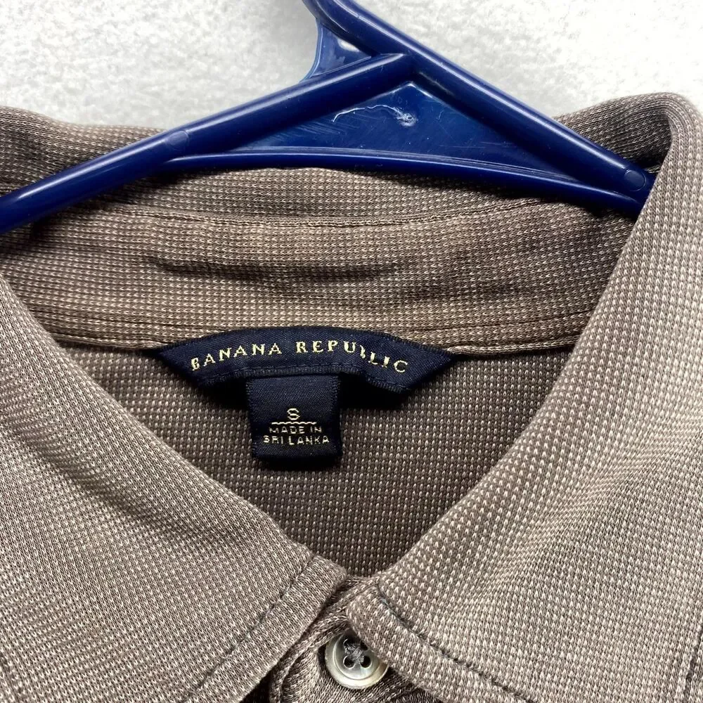 Banana Republic Brown Cloth Soft‎ Material Button Down Shirt Mens Size S